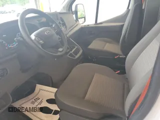2023 Ford Transit Cargo с VIN 1FTBR1X89PKA75830, выставлен на аукционе IAAI как лот 42907933 с пробегом 17 668 миль миль и . История ставок и продаж доступна на DreamBid. Изображение 14.