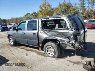 2000 Chevrolet Suburban LT with VIN 3GNFK16T9YG173350, listed as a Copart auction lot 76783284 with 312,147 mi miles and Salvage Title. Bid and sale history available at carsss.com. Image 2.