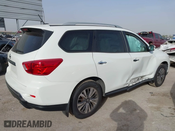 2017 Nissan Pathfinder S with VIN 5N1DR2MN1HC672874, listed as a IAAI auction lot 41828458 with 138,490 mi miles. Bid and sale history available at carsss.com. Image 4.