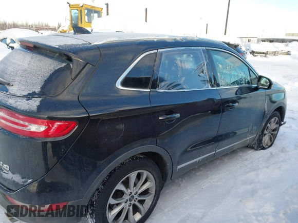 2015 Lincoln MKC with VIN 5LMTJ2AHXFUJ01440, listed as a IAAI auction lot 41526975 with 104,280 mi miles. Bid and sale history available at carsss.com. Image 13.