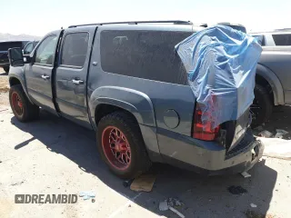 2008 Chevrolet Suburban LTZ with VIN 3GNFK163X8G193980, listed as a Copart auction lot 55521505 with 173,181 mi miles and Salvage title. Bid and sale history available at DreamBid. Image 2.