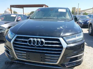 2019 Audi Q7 Premium Plus with VIN WA1LHAF70KD018858, listed as a IAAI auction lot 42290924 with 118,885 mi miles and . Bid and sale history available at DreamBid. Image 13.
