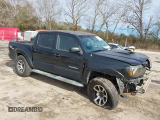 2006 Toyota Tacoma PreRunner z VIN 3TMJU62N76M008526, wystawiony jako IAAI lot #41284137 z przebiegiem 437 840 mil mil oraz . Historia ofert i sprzedaży dostępna na DreamBid. Obrazek 1.