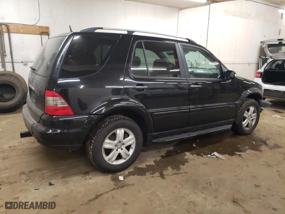 2005 Mercedes-Benz M-Class 5.0L with VIN 4JGAB75E45A560077, listed as a Copart auction lot 81913244 with 139,651 mi miles and Clean Title. Bid and sale history available at carsss.com. Image 3.