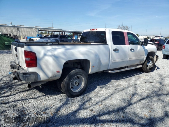 2013 Chevrolet Silverado 3500HD SRW LT with VIN 1GC4K0C8XDF171628, listed as a Copart auction lot 43151905 with 304,003 mi miles and Salvage Title. Bid and sale history available at DreamBid. Image 3.