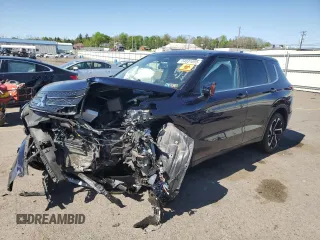 2022 Mitsubishi Outlander SE z VIN JA4J3UA82NZ008962, wystawiony jako Copart lot #54831055 z przebiegiem Nie podano mil oraz Szkoda całkowita • Salvage title. Historia ofert i sprzedaży dostępna na DreamBid. Obrazek 1.