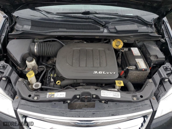 2015 Chrysler Town & Country Touring-L with VIN 2C4RC1CG9FR602780, listed as a Copart auction lot 52844765 with 173,014 mi miles and Clean Title. Bid and sale history available at carsss.com. Image 12.