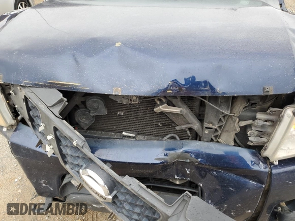 2011 Nissan Titan Pro-4X z VIN 1N6BA0EC0BN322228, wystawiony jako Copart lot #47617305 z przebiegiem 189 151 mil mil oraz Szkoda całkowita • Salvage title. Historia ofert i sprzedaży dostępna na DreamBid. Obrazek 12.