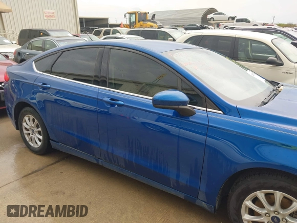 2018 Ford Fusion S with VIN 3FA6P0G78JR267564, listed as a IAAI auction lot 41862967 with 84,664 mi miles. Bid and sale history available at carsss.com. Image 13.