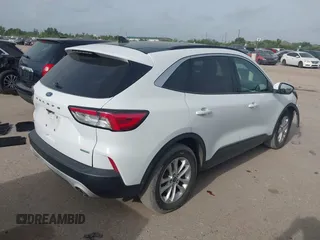 2020 Ford Escape SE with VIN 1FMCU0G61LUB30468, listed as a IAAI auction lot 42265331 with 84,026 mi miles and . Bid and sale history available at DreamBid. Image 4.