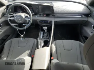 2022 Hyundai Elantra SEL with VIN KMHLM4AG8NU312972, listed as a Copart auction lot 50496355 with 31,042 mi miles and Salvage Title. Bid and sale history available at DreamBid. Image 8.