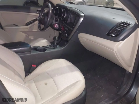 2015 Kia Optima LX with VIN 5XXGM4A79FG502258, listed as a IAAI auction lot 41279795 with 92,090 mi miles. Bid and sale history available at carsss.com. Image 5.