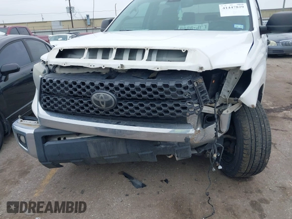 2018 Toyota Tundra 2WD SR5 with VIN 5TFEY5F14JX232234, listed as a IAAI auction lot 41447829 with 183,635 mi miles. Bid and sale history available at carsss.com. Image 6.