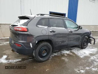 2016 Jeep Cherokee Altitude with VIN 1C4PJMAS3GW304630, listed as a Copart auction lot 87688685 with 127,465 mi miles and Salvage title. Bid and sale history available at DreamBid. Image 3.