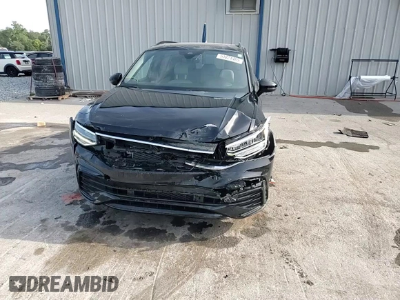 2022 Volkswagen Tiguan SE R-Line Black with VIN 3VVCB7AX9NM099855, listed as a Copart auction lot 53824465 with 31,617 mi miles and Salvage Title. Bid and sale history available at DreamBid. Image 14.