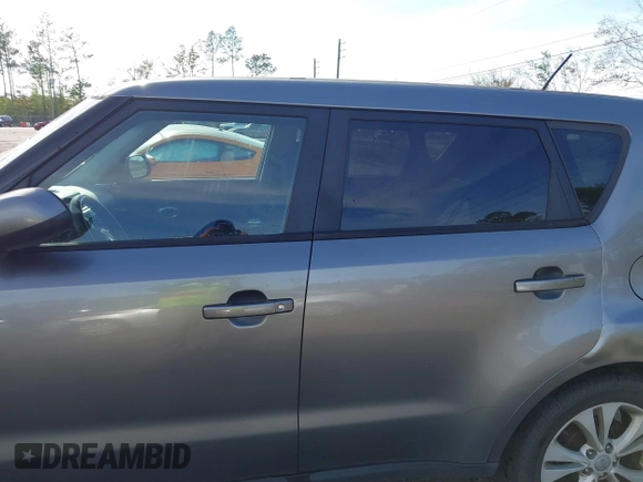 2016 Kia Soul + with VIN KNDJP3A52G7260073, listed as a IAAI auction lot 41893771 with 131,763 mi miles. Bid and sale history available at carsss.com. Image 14.