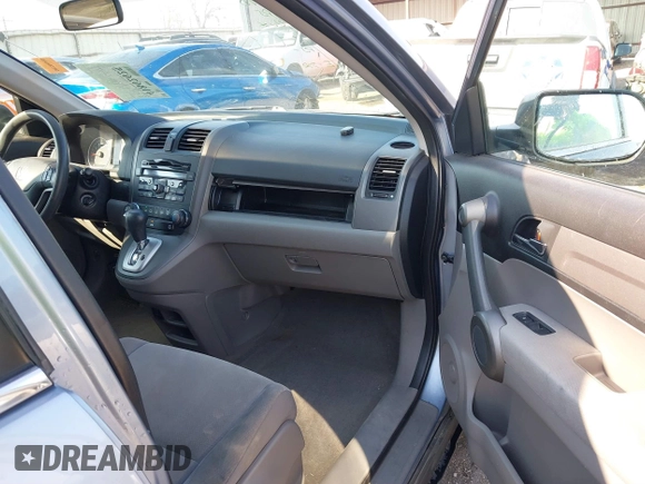 2010 Honda CR-V EX with VIN 3CZRE4H57AG704297, listed as a IAAI auction lot 41862625 with 165,898 mi miles and . Bid and sale history available at carsss.com. Image 5.