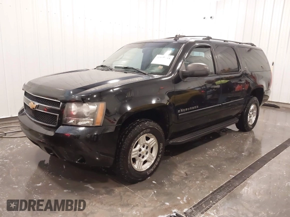 2007 Chevrolet Suburban LTZ with VIN 1GNFK16367R231896, listed as a IAAI auction lot 41979944 with 202,137 mi miles. Bid and sale history available at carsss.com. Image 19.