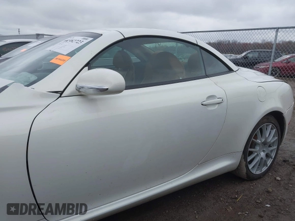 2004 Lexus SC with VIN JTHFN48Y040053735, listed as a IAAI auction lot 41982723 with 48,662 mi miles. Bid and sale history available at carsss.com. Image 15.