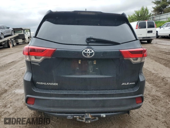 2017 Toyota Highlander XLE with VIN 5TDJZRFH0HS461378, listed as a Copart auction lot 57614885 with 69,240 mi miles and Salvage title. Bid and sale history available at DreamBid. Image 6.