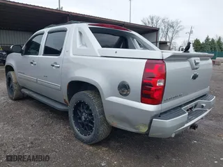 2011 Chevrolet Avalanche LT with VIN 3GNTKFE39BG212642, listed as a IAAI auction lot 41951335 with 221,950 mi miles. Bid and sale history available at carsss.com. Image 3.