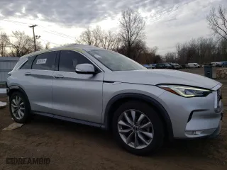 2019 Infiniti QX50 LUXE with VIN 3PCAJ5M36KF148256, listed as a Copart auction lot 50547675 with 85,501 mi miles and Salvage Title. Bid and sale history available at carsss.com. Image 4.