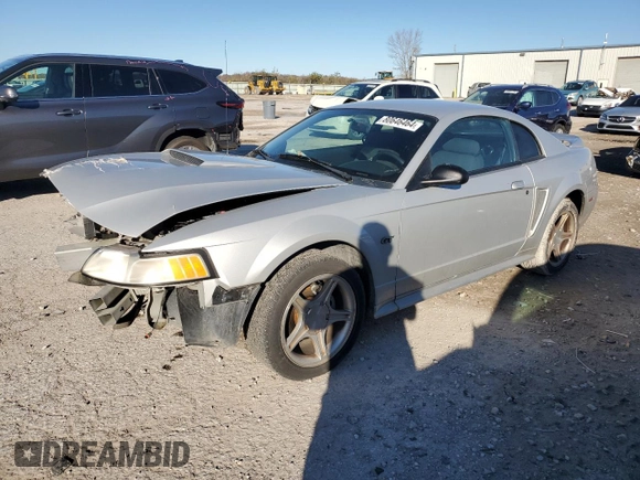 2000 Ford Mustang GT with VIN 1FAFP42X6YF215940, listed as a Copart auction lot 80646464 with 0 mi miles and Salvage Title. Bid and sale history available at carsss.com. Image 1.