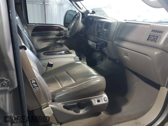 2004 Ford Excursion Eddie Bauer with VIN 1FMNU44P74EA37723, listed as a IAAI auction lot 42109170 with 300,119 mi miles and . Bid and sale history available at DreamBid. Image 5.