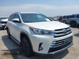 2019 Toyota Highlander Limited z VIN 5TDDZRFH9KS716422, wystawiony jako IAAI lot #42327570 z przebiegiem 93 718 mil mil oraz . Historia ofert i sprzedaży dostępna na DreamBid. Obrazek 1.