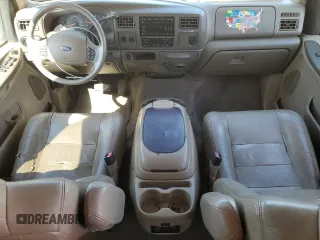 2003 Ford Excursion Limited with VIN 1FMNU42FX3EB25075, listed as a Copart auction lot 54161925 with 330,856 mi miles and Clean Title. Bid and sale history available at DreamBid. Image 8.