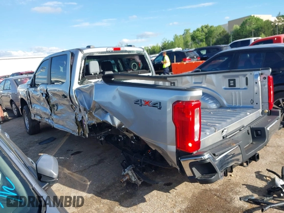 2024 Ford F-250 XL с VIN 1FT7W2BT8REE95869, выставлен на аукционе IAAI как лот 42170240 с пробегом Не указан миль и . История ставок и продаж доступна на DreamBid. Изображение 14.