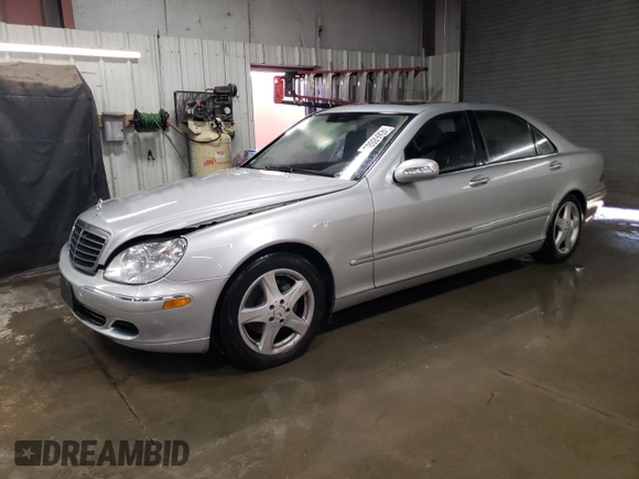 2004 Mercedes-Benz S-Class 4.3L with VIN WDBNG70J84A409753, listed as a Copart auction lot 45666085 with 3,578 mi miles and Salvage Title. Bid and sale history available at carsss.com. Image 1.