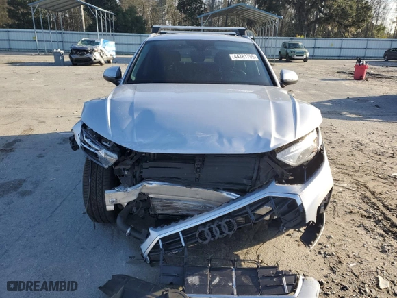2021 Audi Q5 Premium with VIN WA1AAAFY5M2005042, listed as a Copart auction lot 46650665 with 47,918 mi miles and Salvage Title. Bid and sale history available at carsss.com. Image 5.