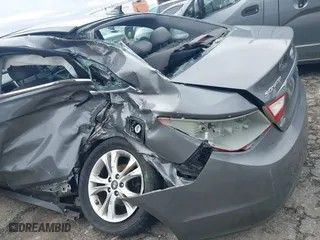 2013 Hyundai Sonata SE with VIN 5NPEC4AC8DH676492, listed as a IAAI auction lot 41804450 with 145,707 mi miles. Bid and sale history available at carsss.com. Image 14.