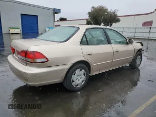 2002 Honda Accord LX z VIN 1HGCG16482A019354, wystawiony jako Copart lot #82333274 z przebiegiem 70 140 mil mil oraz Szkoda całkowita • Salvage title. Historia ofert i sprzedaży dostępna na DreamBid. Obrazek 3.