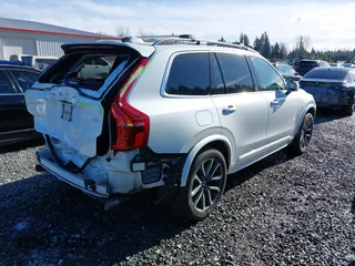 2018 Volvo XC90 Momentum with VIN YV4102CK0J1336012, listed as a IAAI auction lot 41494268 with 71,062 mi miles and . Bid and sale history available at DreamBid. Image 4.