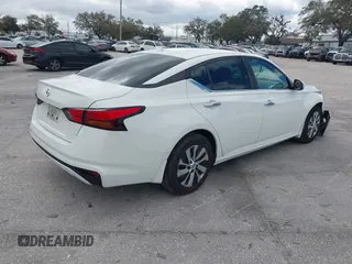 2020 Nissan Altima S z VIN 1N4BL4BV2LC228722, wystawiony jako IAAI lot #41638753 z przebiegiem 164 716 mil mil oraz . Historia ofert i sprzedaży dostępna na DreamBid. Obrazek 4.