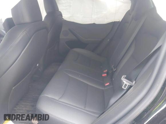 2024 Tesla Model 3 z VIN 5YJ3E1EA8RF755840, wystawiony jako IAAI lot #41677744 z przebiegiem 9 695 mil mil oraz . Historia ofert i sprzedaży dostępna na DreamBid. Obrazek 8.