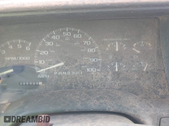 1997 GMC Yukon with VIN 1GKEK13R1VJ723409, listed as a IAAI auction lot 41512184 with 235,988 mi miles. Bid and sale history available at carsss.com. Image 7.