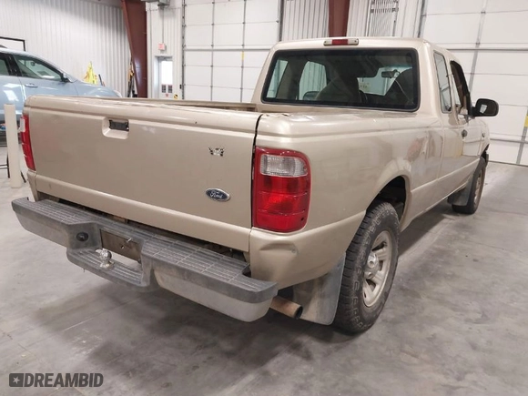 2002 Ford Ranger XL with VIN 1FTYR14U02PB48204, listed as a IAAI auction lot 41928327 with 276,244 mi miles. Bid and sale history available at carsss.com. Image 4.