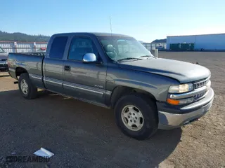 2001 Chevrolet Silverado 1500 LT with VIN 2GCEK19TX11115715, listed as a IAAI auction lot 41982344 with 355,382 mi miles. Bid and sale history available at carsss.com. Image 1.