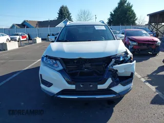 2018 Nissan Rogue SV with VIN KNMAT2MV8JP561410, listed as a IAAI auction lot 41691135 with 76,922 mi miles. Bid and sale history available at carsss.com. Image 13.