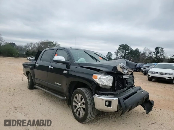 2017 Toyota Tundra Limited z VIN 5TFHW5F10HX606254, wystawiony jako Copart lot #49882695 z przebiegiem Nie podano mil oraz Szkoda całkowita • Salvage title. Historia ofert i sprzedaży dostępna na DreamBid. Obrazek 11.
