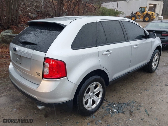 2014 Ford Edge SEL with VIN 2FMDK4JC6EBA40886, listed as a IAAI auction lot 41932949 with 170,773 mi miles. Bid and sale history available at carsss.com. Image 4.