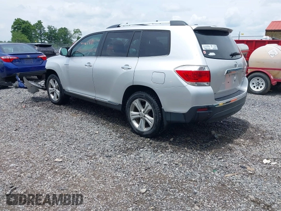 2013 Toyota Highlander Limited with VIN 5TDDK3EH9DS231526, listed as a IAAI auction lot 42425311 with 206,168 mi miles and . Bid and sale history available at DreamBid. Image 3.