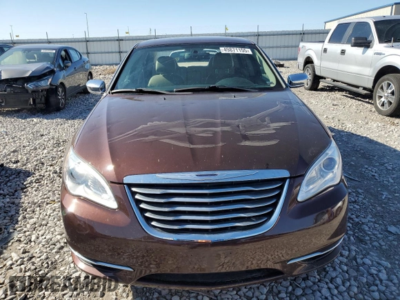 2013 Chrysler 200 Limited with VIN 1C3CCBCG3DN520540, listed as a Copart auction lot 49871155 with 129,138 mi miles and Salvage Title. Bid and sale history available at DreamBid. Image 5.