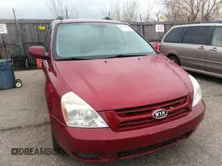 2008 Kia Sedona LX with VIN KNDMB233786250423, listed as a IAAI auction lot 41968729 with 167,501 mi miles. Bid and sale history available at carsss.com. Image 6.