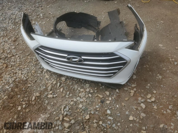 2017 Hyundai Elantra Limited с VIN 5NPD84LF6HH021807, выставлен на аукционе Copart как лот 57307735 с пробегом 87 508 миль миль и Списание • Salvage title. История ставок и продаж доступна на DreamBid. Изображение 12.