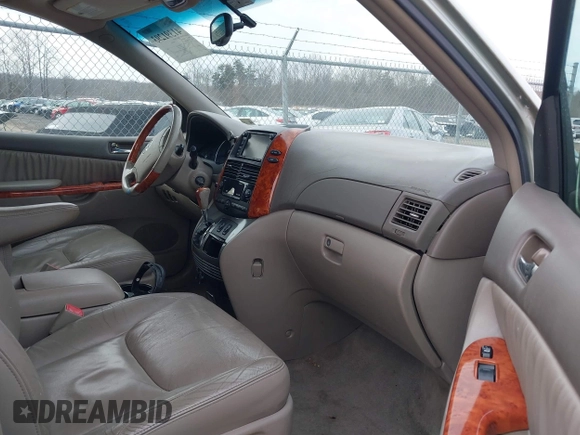 2006 Toyota Sienna XLE with VIN 5TDZA22C76S568016, listed as a IAAI auction lot 41391293 with 192,339 mi miles. Bid and sale history available at carsss.com. Image 5.