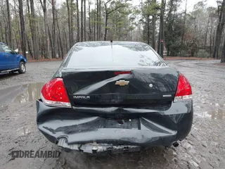 2015 Chevrolet Impala Limited Police Police with VIN 2G1WD5E30F1123396, listed as a IAAI auction lot 41357666 with 81,411 mi miles. Bid and sale history available at carsss.com. Image 6.